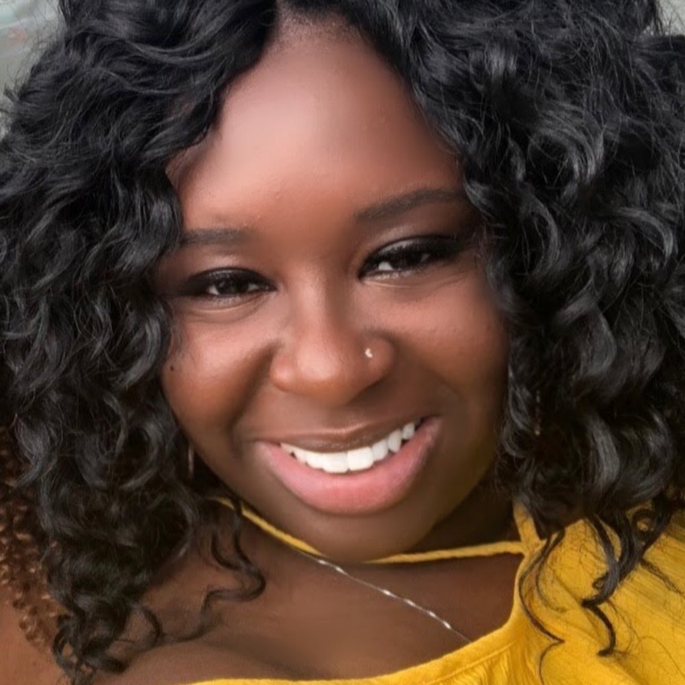 Meet your Posher, Simone